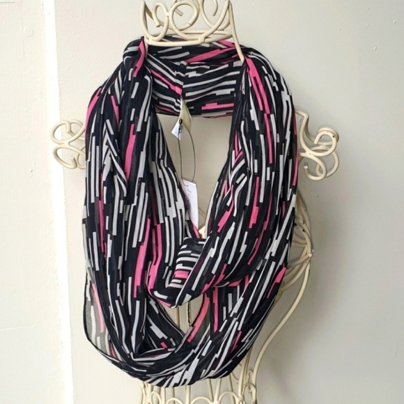 NWT Calvin Klein Infinity Scarf - Picture 1 of 9